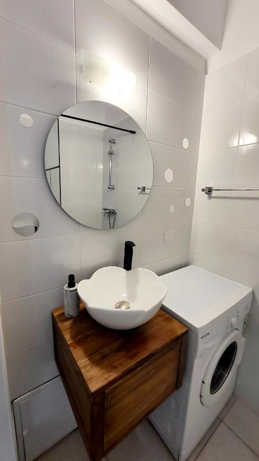 Victoriei Central Studio Apartment Букурещ Екстериор снимка